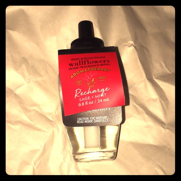 Recharge Sage Mint Aromatherapy Wallflower Nwt